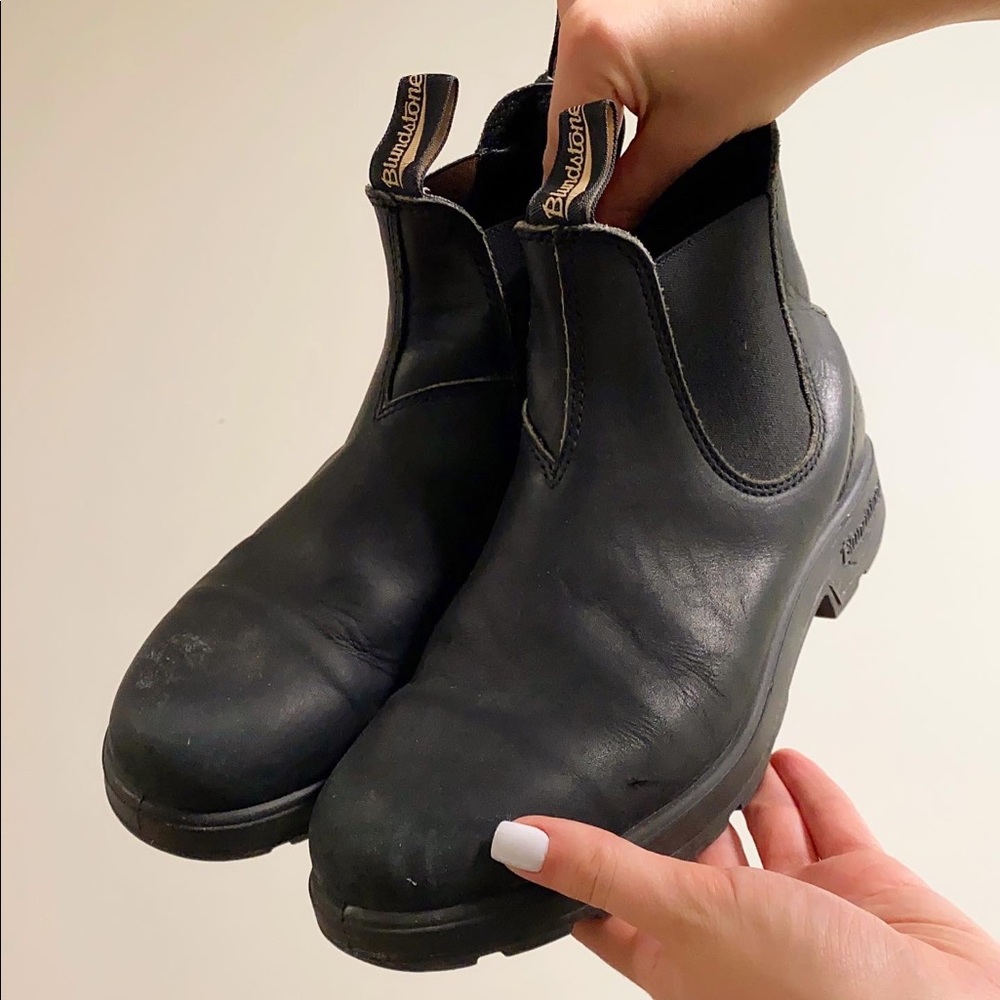 US 10 women's blundstone black chelsea boots